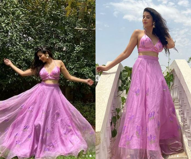 Sushmita Sen की भाभी चारु असोपा की बोल्ड तस्वीरें ने फैंस को किया दीवान